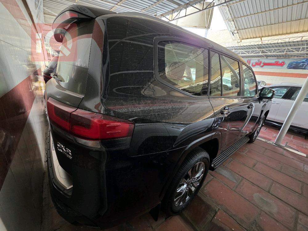 تۆیۆتا لاند کروزەر